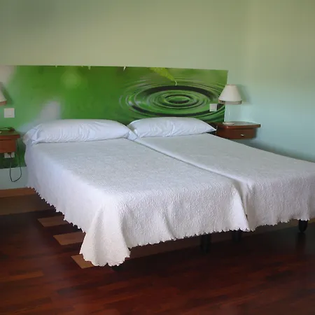 Balneario Almeida Dama Pensión