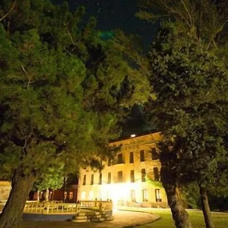 Balneario Almeida Dama Πανσιόν 3*