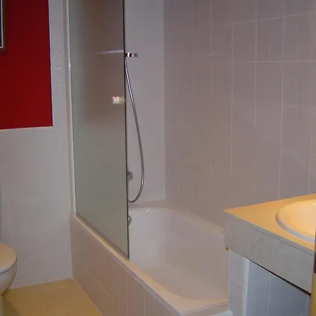 Πανσιόν Balneario Almeida Dama 3*